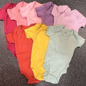 Pack of 8 Honest Onesies 0-3